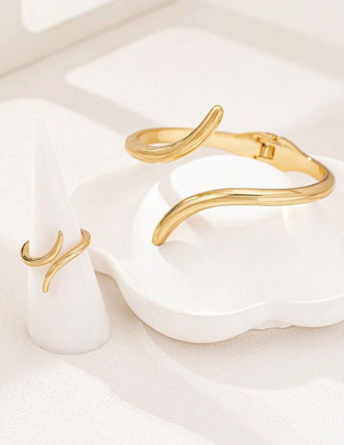 Slither Wave Cuff