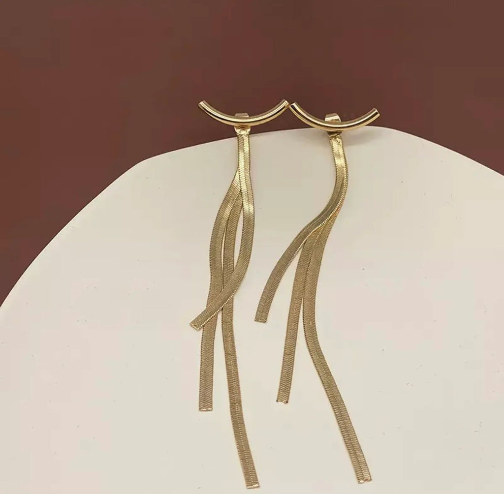 Arc Bar Earring